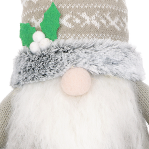 Gnome d'hiver en peluche motif Fair Isle avec brindille de houx, ornement décoratif pour porche de ferme, taille personnalisée - Product Image 3