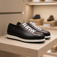 Chaussures de marche en cuir véritable pour hommes, baskets décontractées à lacets, dessus matelassé, semelle en caoutchouc, pour le bureau