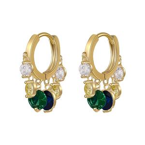 नया ट्रेंडी न्यूनतम 18k गोल्ड pvd प्लेटेड वाटरप्रूफ स्टेनलेस स्टील क्रॉस क्रोम स्टार के आकार के हूप इयररिंग्स फैशनेबल स्टड - Product Image 1