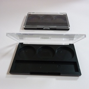 Paleta de maquillaje vacía de 3 colores con tapa transparente, estuche cosmético con ranura para brocha, estuche para sombras de ojos, para envasar polvos cosméticos - Product Image 3