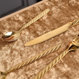 Juego de Cubiertos de Acero Inoxidable 304 de Lujo Estilo Occidental Personalizado al por Mayor con Acabado de Alto Brillo para Regalos Empresariales - Product Image 4