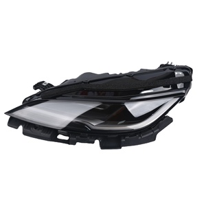 Ahorro en Compras al por Mayor: Conjunto de Faros LED de Alto Rendimiento LinTech 1694086-00-H-M para Modelo 3 (Versión Renovada) - Punto Clave de Venta - Product Image 1