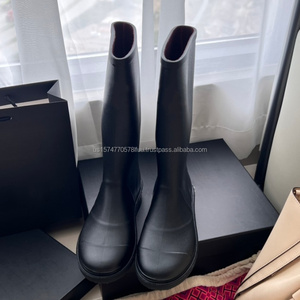 Botas de Lluvia Impermeables de Media Pantorrilla para Mujer, Diseño de Moda Otoño/Invierno, al por Mayor - Product Image 2