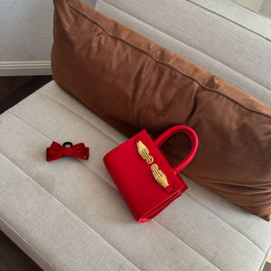 Dark Red Durable Metal Custom Designer Soft <strong>Strap</strong> <strong>Shoulder</strong> Tote Ladies Fashionable Evening square Small Mini 2024 Custom Handbag - Product Image 2
