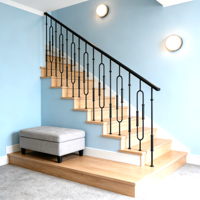 Garde-corps d'escalier robuste Rampe de balcon Clôture en fer forgé Balustre fiable pour l'escalier de la villa