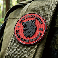 Patch en caoutchouc rond en PVC souple 3D personnalisé, patchs en caoutchouc personnalisés en relief pour vêtements