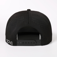 Casquette Snapback Sportive Personnalisée OEM en Polyester Imperméable à 5 Panneaux, Découpée au Laser, Perforée, à Visière Plate, avec Logo Brodé 3D pour l'Extérieur