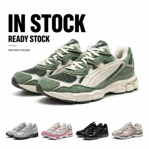 Zapatillas Deportivas Unisex con Amortiguación de Aire, Malla Transpirable y Gamuza, Diseño Retro de Suela Gruesa Multicapa, Listas para Enviar - Product Image 1