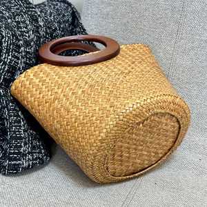 Fashion Women Ladies Traveling Handbag Beach Straw <b>Basket</b> Bag with Round Wood Handle - Product Image 2