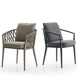 Ensemble de salle à manger d'extérieur nordique 3 pièces, tables et chaises de restaurant modernes et créatives pour balcon et cour, en bois, corde et rotin - Product Image 1