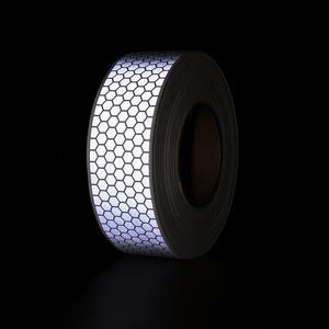 Ruban réfléchissant en <span class=keywords><strong>tissu</strong></span> <span class=keywords><strong>nid</strong></span> <span class=keywords><strong>d</strong></span>'<span class=keywords><strong>abeille</strong></span> vert fluo qui brille dans le noir, à coudre sur les vêtements - Product Image 3