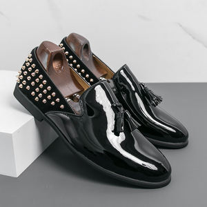 Mocasines Negros con Borlas y Remaches para Hombre y Mujer, Tallas Grandes 37-48 - Product Image 3