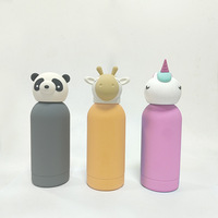 Botella de Agua Infantil de Acero Inoxidable con Funda de Peluche de Animales Adorables, Taza para Niños con Tapas y Tapones de Peluche Personalizados