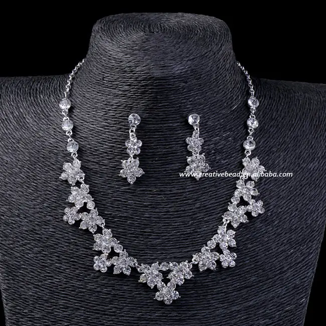 Conjunto de joyería de lujo para mujer, collar con colgante de diamantes de imitación, flor de boda, Pendientes colgantes, conjunto de fiesta nupcial
