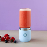 Hoge kwaliteit oplaadbare persoonlijke mini smoothie maker draagbare blender voor kamperen en het maken van fruitsap