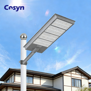 2500Lm LEDソーラー街路灯 屋外用ポール付き 盗難防止機能付き 防水ランプ 道路・高速道路工事プロジェクト向け - Product Image 1