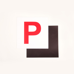 Placas Magnéticas de Aprendizaje para Coche, Adhesivo Magnético con Placas de Aprendizaje, Placas de Conductor Principiante Rojas - Product Image 6