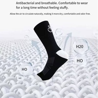 Chaussettes de cyclisme unisexes en nylon tricoté, couleur vive, haute visibilité, respirantes, séchage rapide, avec revers et semelle renforcés, pour l'été