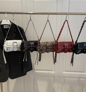 Sac à bandoulière en PU imperméable de haute qualité, nouveau et tendance, sac de créateur, sac bandoulière, sac fourre-tout - Product Image 1