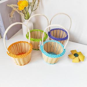 Panier de rangement en rotin tressé avec poignée ronde, mini panier coloré pour coffret cadeau cosmétique - Product Image 1
