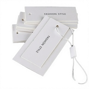 Etiquetas Colgantes Personalizadas de Lujo para Ropa y Zapatos, con Logotipo de Marca, Diseño de Moda, Papel Reciclado, Impresión en Lámina Plateada y Grabado en Relieve - Product Image 3