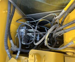 Excavatrice d'occasion PC70 2020 – Excavatrice japonaise d'occasion à vendre – Matériel d'occasion KOMATSU à vendre au Japon – Pompe 80D 7000 JP - Product Image 5