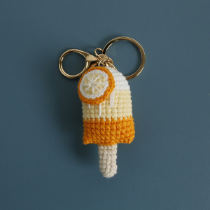 Pince à cheveux et épingle à cheveux en crochet doux tricoté à la main, motif crème glacée aux fruits d'été, et porte-clés en peluche, accessoire d'anniversaire - Product Image 6
