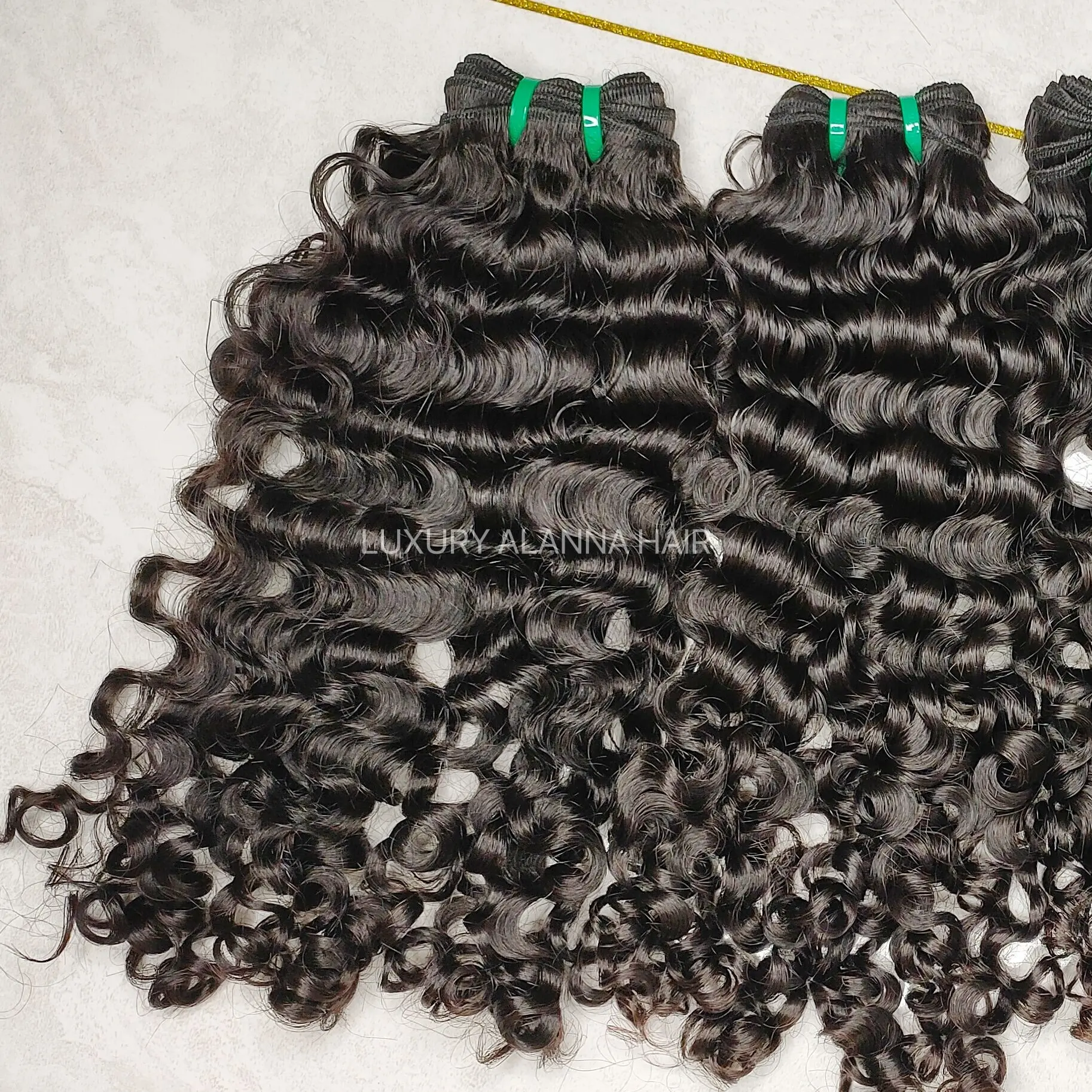 Hot Selling Bohemian Curls Grade 12A 100% Raw Virgin Cuticle Aligned Hair Bohemain Curly Hair Weave Bundles No Tangle No Shed
