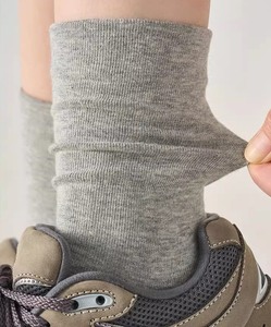 Chaussettes décontractées pour femmes, sans compression, soutien musculaire et évacuation de l'humidité, améliorent les performances sportives, idéales pour un usage quotidien décontracté - Product Image 5