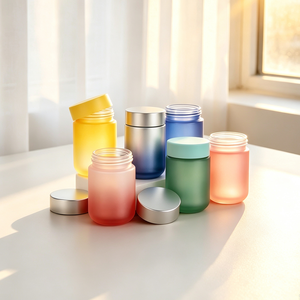 Bocaux en verre ronds ambrés vides avec doublures intérieures blanches et couvercles noirs – Contenants en verre haut de gamme pour crèmes - Product Image 5