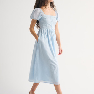 เดรสผู้หญิงสไตล์ฝรั่งเศสวินเทจ คอเหลี่ยม แขนพอง ความยาวปานกลาง เอวสูง แต่งสม็อคด้านหลัง ทรงเอไลน์ ผ้าฝ้ายลำลอง เหมาะสำหรับวันหยุดพักผ่อนและชายหาด - Product Image 3