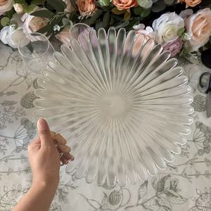 <span class=keywords><strong>Assiette</strong></span> à dîner en verre de 13 pouces motif tournesol et <span class=keywords><strong>pissenlit</strong></span> - <span class=keywords><strong>Assiette</strong></span> à salade et à dessert transparente à motif ondulé - Convient - Product Image 3