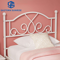 Lit simple en métal rose de luxe, design moderne, vente directe d'usine, idéal pour dortoirs, pour adultes