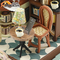Hongda S2301Z Transit café Miniature maison de poupée bricolage maison de poupée Kit de maison de poupée en bois avec cache-poussière