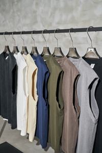 OEM personalizar LOGO hombres 100% algodón cuello extendido en blanco Chaleco de gran tamaño suelta camiseta sin mangas de peso pesado camisetas sin mangas para hombres - Product Image 2