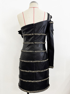 Robe en <span class=keywords><strong>cuir</strong></span> à manches uniques Bettergirl 2026, nouvelle collection, style industriel lourd, feuille de lotus tridimensionnelle - Product Image 3