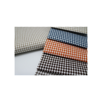 LXCS1511 Prêt en vrac anti-boulochage vérifié 100% Polyester Tissu Dobby Plaid Woven Fabrics Jacquard Fabric