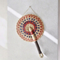 Éventail mural rond en jonc de mer tressé à la main, design contemporain, pour la décoration de la maison et des maisons d'hôtes, attrayant pour les anniversaires