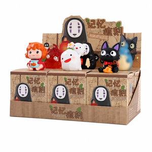 Figurines miniatures en bois gravées avec mémoire, lot de 6 boîtes mystères, personnages de dessins animés mignons, ornement de bureau, décoration de collection, cadeau - Product Image 1
