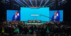 Écran LED miniature d'intérieur P2.9, petit pas de pixel, design ultra fin avec épissure transparente, solution économique - Product Image 5