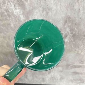 Taza de Vidrio Sublimable de 17 oz, Color Verde Marrón Leche Naranja, para Navidad - Product Image 2