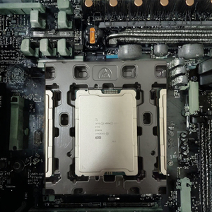 Processeur serveur Intel Xeon Gold 6430 <span class=keywords><strong>32</strong></span> cœurs <span class=keywords><strong>2</strong></span>,10 GHz (base) 3,40 GHz (Turbo) - Product Image 3