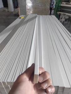 <span class=keywords><strong>Plinthes</strong></span> murales décoratives <span class=keywords><strong>en</strong></span> <span class=keywords><strong>bois</strong></span> massif MDF de conception française moderne, installation facile, résistantes à l'humidité et durables - Product Image 5