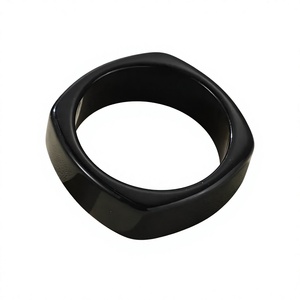 Bracelets en résine jaune à pointes de haute qualité, style punk, uniques et élégants, en céramique, bijoux unisexes tendance pour femme - Product Image 5