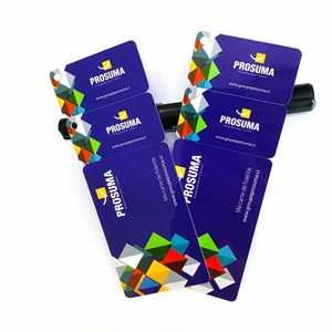 Cartes de membre personnalisées en PVC avec porte-clés, cartes combinées personnalisées avec impression de logo pour les programmes de fidélisation et d'identification - Product Image 2