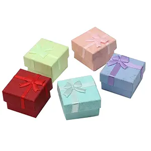 Özel kağıt mücevher kutusu safir küpe hediye kutusu küçük küpe kutuları