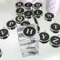 Breloques en acier inoxydable Alphabet rond émail pendentifs à breloques pour la fabrication de bijoux fournitures bricolage Bracelets collier matériel