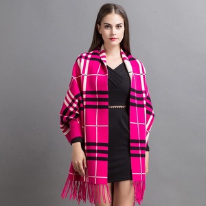 2020 Offre Spéciale chaud et à la mode châle à manches petit plaid châle femmes - Product Image 4