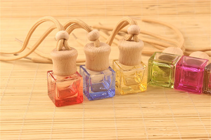 Venta al por Mayor de Botellas de Perfume Vacías de 50/100 ml, Diseño Premium a Cuadros, Envase de Perfume de Vidrio Transparente, Botella de Spray Cuadrada y Plana para Cosméticos - Product Image 4