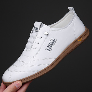 Zapatos de Cuero para Hombre T30PA, Negros, Suela Suave, Transpirables, Mocasines Casuales, Zapatos de Conducir a la Moda, Estilo Juvenil - Product Image 4